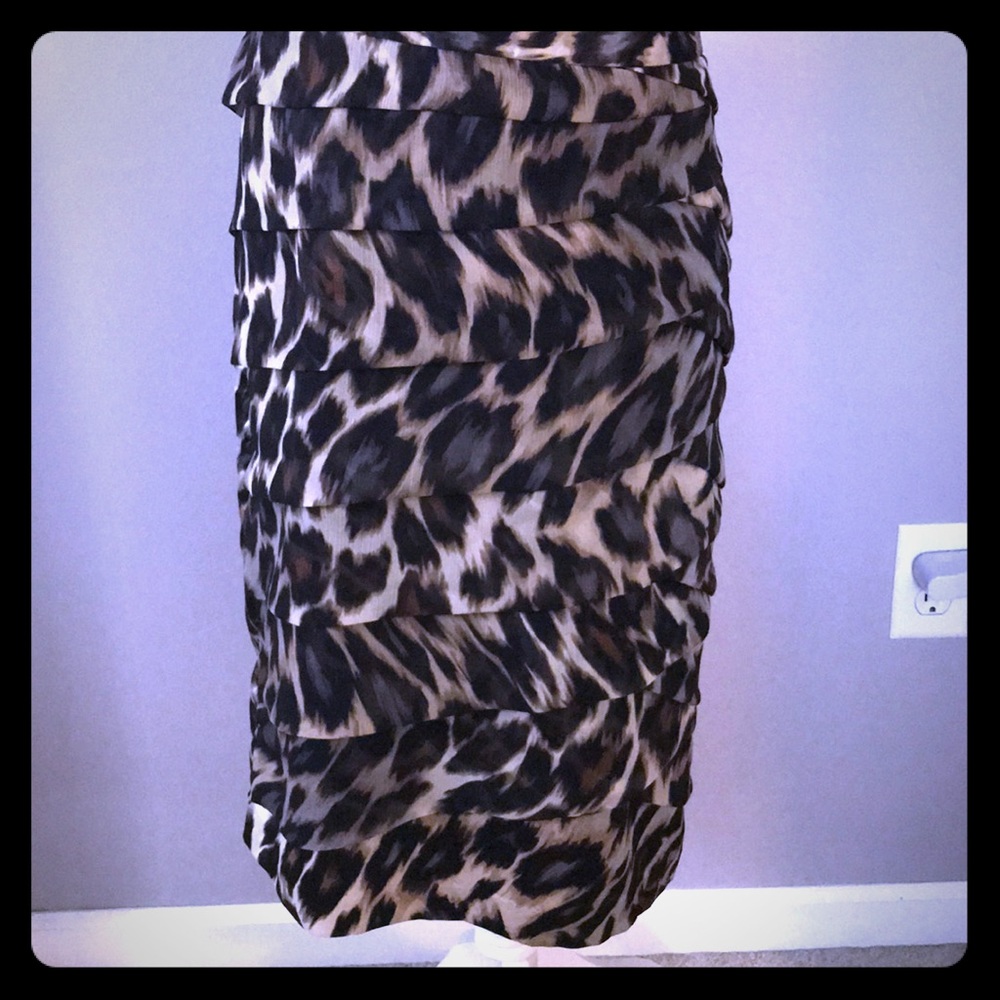 Pretty layered leopard skirt